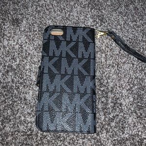 Michael Kors Accessories - Michael Kors iPhone case. Fits 7/8+ NWOT Michael Kors Accessories - Michael Kors iPhone case. Fits 7/8+ NWOT